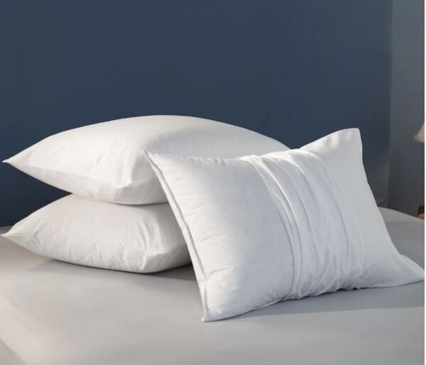 Queen Pillow Protector 21x30, Envelope Closure, White.  Priced in Dozens, 6 Dozen per Carton